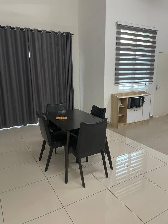 Bungalow Homestay Jasin Malacca Ngoại thất bức ảnh